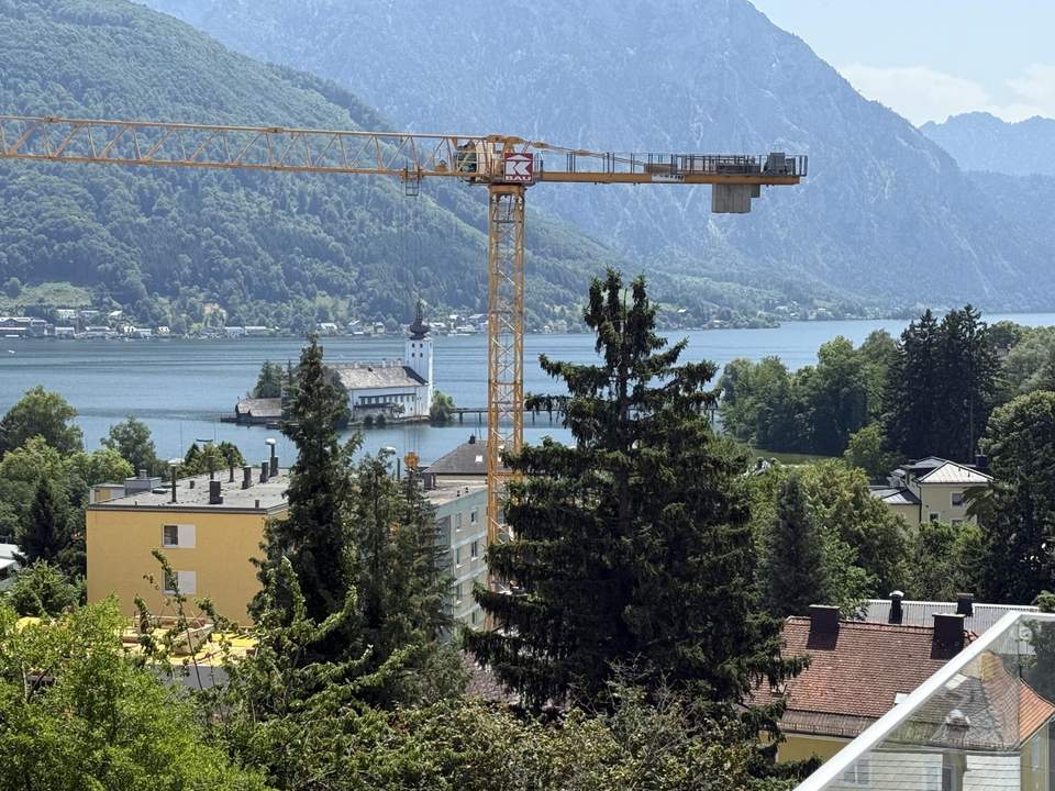 Elegantes, bezugsfertiges Penthouse mit malerischem Ausblick