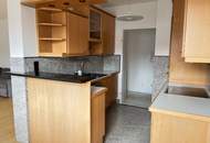 3 Zimmer mit Balkon inklusive Tiefgaragen-Stellplatz, Hoflage!