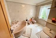 Geräumiges Einfamilienhaus mit Villencharakter in schöner Grünruhelage