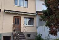Renovierungsbedürftiges Mittelreihenhaus