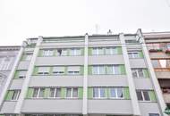 Sanierungsbedürftige Eigentumswohnung mit großzügiger Terrasse