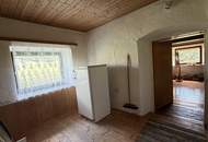 Sacherl auf weitläufigem, landwirtschaftlichem Grundstück