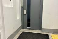 + + + UNBEFRISTETES 3 ZIMMER ALTBAUBÜRO + + + NÄHE WIPPLINGERSTRASSE + + +