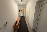 "Gediegene Villa, große Wohnfläche, viele Garagenplätze"