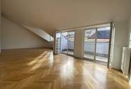 Helle Dachgeschoss-Wohnung im Botschaftsviertel // Bright top floor apartment in embassy quarter