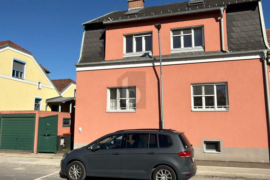 IM ZEHNERVIERTEL MIT VOLLKELLER, GARAGE UND LOFT-DACHGESCHOSS - 2 WOHNEIHEITEN MÖGLICH, Haus-kauf, 369.000,€, 2700 Wiener Neustadt(Stadt)
