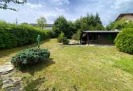 Wunderschönes Grundstück mit charmantem Gartenhaus – bietet viel Potenzial, sogar für zwei Häuser!