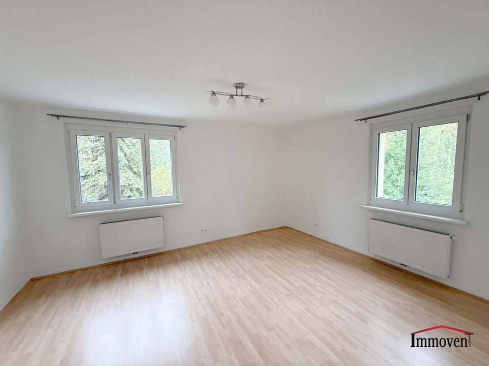 Helle 3-Zimmerwohnung beim Schloss Tribuswinkel!