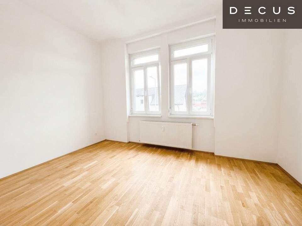 | CHARMANTE 2-ZIMMER WOHNUNG MIT GROSSZÜGIGER SW-TERRASSE | IN WUNDERSCHÖNER ALTBAU-VILLA | HELL & GEMÜTLICH | IDEAL FÜR STUDENTEN, SINGELS ODER PÄRCHEN | NÄHE MED-UNI | TOP LAGE