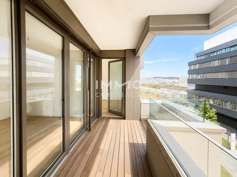 6. Floor: Directly at the main train station - Commission-free