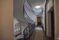 1-Zimmer-Altbau mit Entwicklungspotenzial