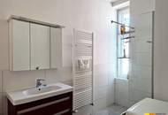 Bezaubernde, helle 3-Zimmer Altbauwohnung