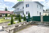 Wohnen & Wohlfühlen – Modernes Haus mit Gartenidylle für zwei Familien