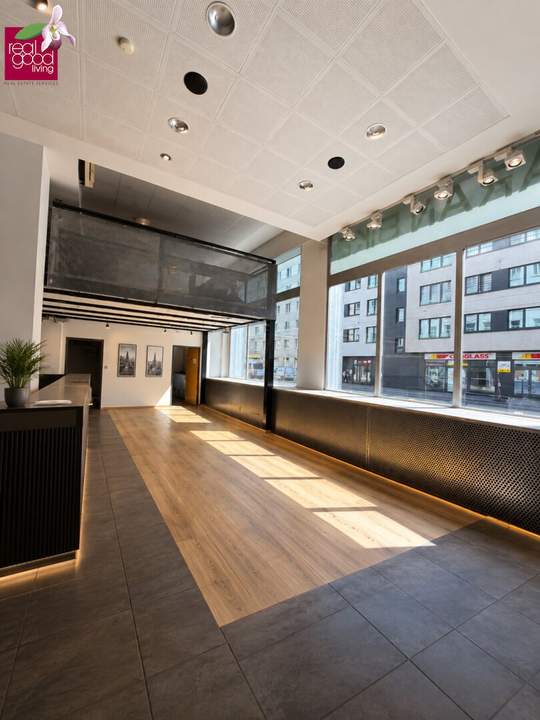 TOP Geschäftslokal am Rennweg | 132 m² | Große Auslagenfront | Galerie | Gastronomie möglich | Keine Ablöse