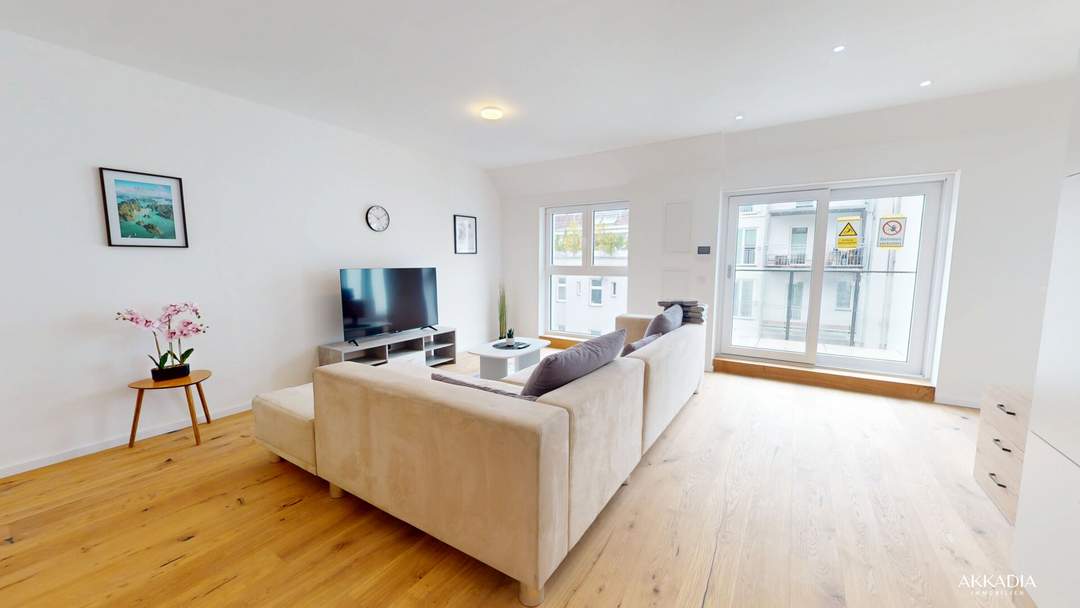 Traumhafte Dachgeschoßwohnung mit einladender Terrasse - A\\