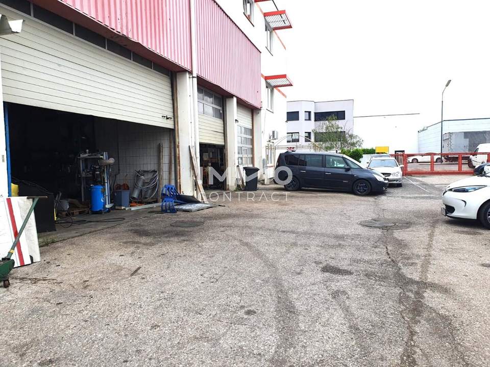 KFZ Werkstatt im Industriegebiet Liesing
