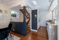 Exklusives Weinberg-Refugium: unverbaubarer Panoramablick in absoluter Ruhelage I hightech Pool I Dachterrasse mit Whirlpool I Erdwärme, Solarpaneele, Fußbodenheizung, Kühldecke