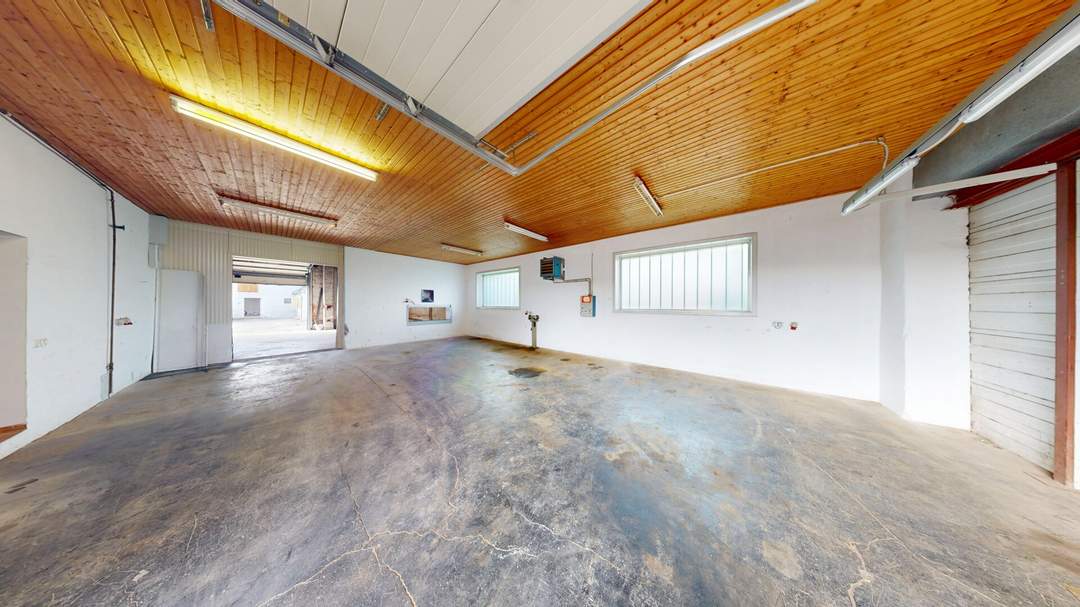 Gewerbeimmobilie mit großem Potenzial – Arbeiten, Lagern und Wohnen an einem Ort