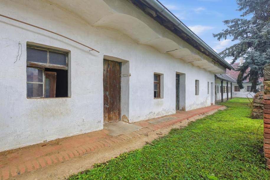 KERNSANIERUNG UND UMWIDMUNG ODER ABRISS UND NEUBAU NACH EIGENEN VORSTELLUNGEN!HISTORISCHER BAUERNHOF IM WEINVIERTEL!, Haus-kauf, 109.000,€, 2031 Hollabrunn