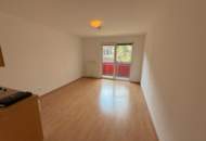 Günstige 1-Zimmer-Wohnung mit Balkon ab August verfügbar