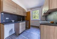 GROßZÜGIGE LIEGENSCHAFT MIT GARAGE IN STOCKERAUER STADTLAGE!