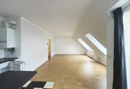 Charmante 1-Zimmer-Dachgeschosswohnung mit Freifläche in Döbling!