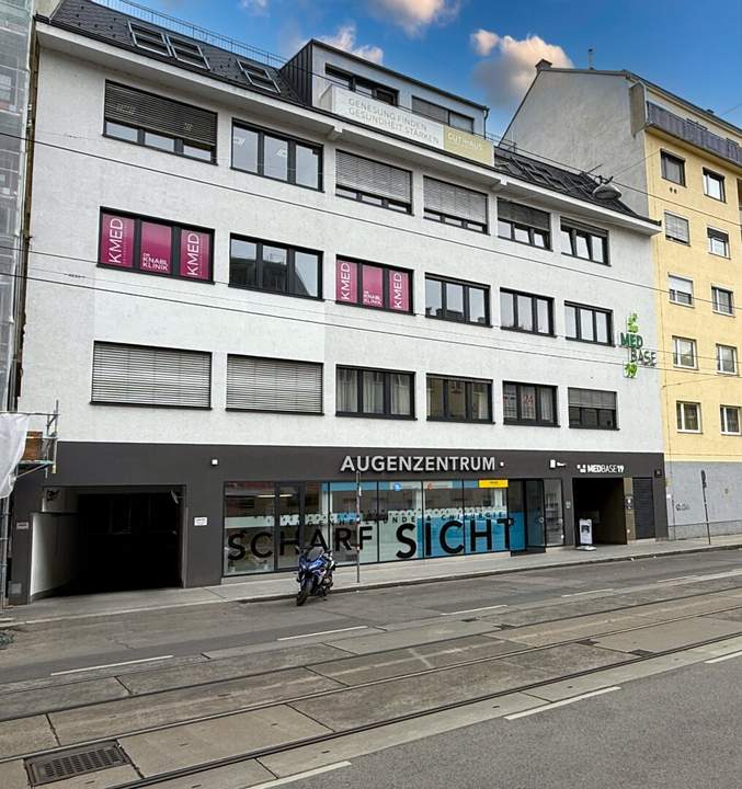 Ordinationsräume im MEDBASE19 mit BALKON I vis-à-vis PRIVATKLINIK Döbling I U6 & U4 und D-Wagen