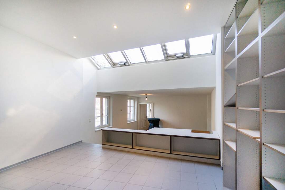 Helle Bürofläche im sanierten Altbau in Penzing mit Innenhofnutzung