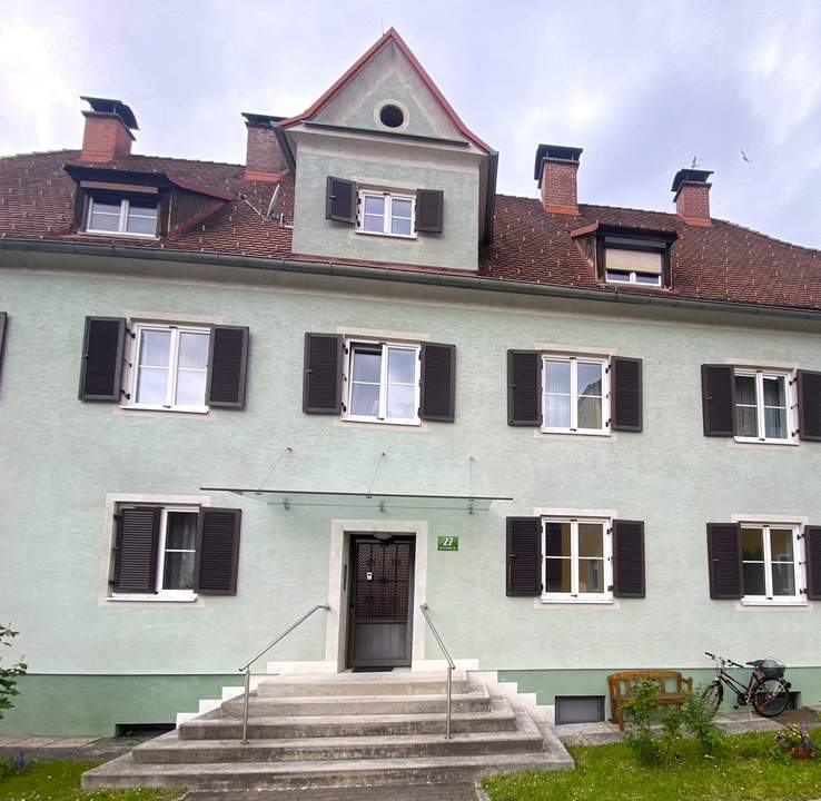 Sonnige Eigentumswohnung mit Carport in zentraler Lage von Köflach zu verkaufen!