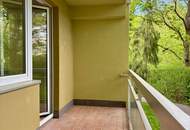 FRISCH SANIERT! NATURNAHES FAMILIENIDYLL - PREISGÜNSTIGE 3-ZIMMER-WOHNUNG MIT PARKPLATZ AN DER STADTGRENZE