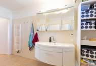 Rooftop-Oase mit Rundumblick: Schöne 4-Zimmer-Wohnung mit 96 m2 Sonnenterrasse und Whirlpool