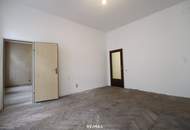 Altbauwohnung mit Entwicklungspotenzial: 73 m², 1. Stock, ruhige Lage zum Innenhof