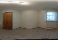 Schönes Einfamilienhaus mit großzügigem Grundstück und Nebengebäude