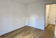 Directly at the main train station: Big 4-room apartment commission-free