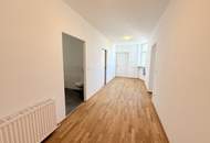 1080! UNBEFRISTET! 5 ZIMMER ! Schönes und frisch saniertes DG mit Balkon!
