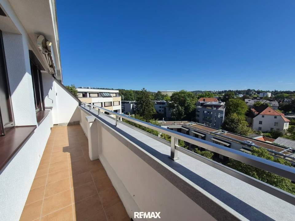 Penthouse in Geidorf: 3 Zimmer, 2 Loggien & Fernblick