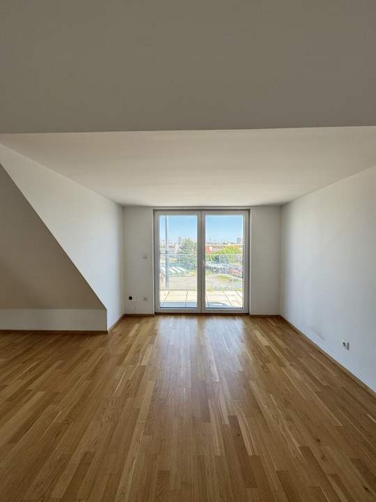 ***Moderne 3-Zimmer-Dachgeschosswohnung mit 2 Terrassen***