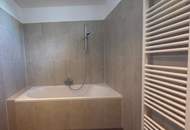 Exklusive 5-Zimmer-Dachgeschosswohnung mit großzügigem Grundriss und sonnigem Balkon. - WOHNTRAUM