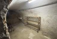 Großzügiges Grundstück mit Bestandsgebäude