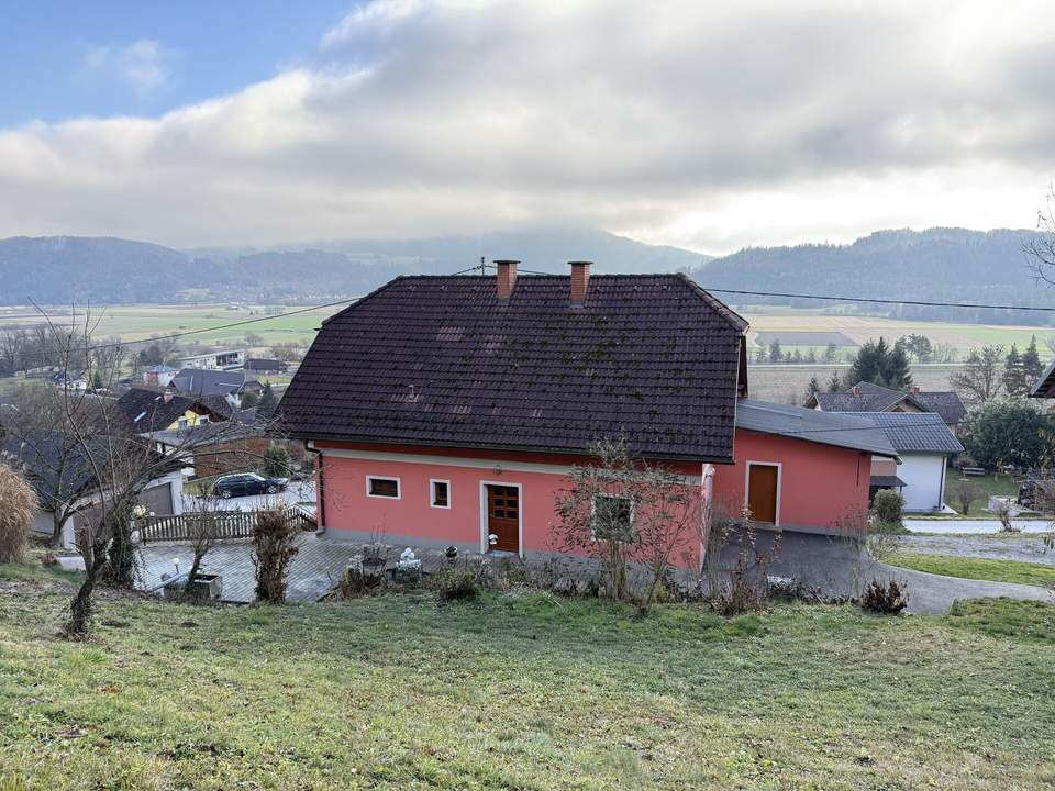 Sonnige Südhang-Lage in Liebenfels: Haus mit 6 Zimmern und toller Aussicht, auf 3.730 m2 Baugrund