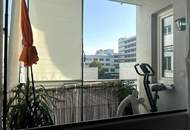 Klassische, ruhige 2-Zimmer-Wohnung mit Loggia - verfügbar ab Juni 2026