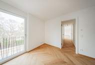 STOCK IM WEG - "Wohnen mit Stil &amp; Natur: Erstbezug mit Balkon, Fitness &amp; Garage"