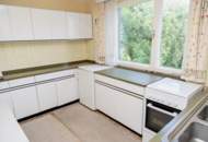 Einfamilienhaus mit Gartenparadies und Bächlein im Herzen von Walding