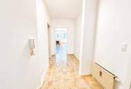 Gut geschnittene 2-Zimmer-Wohnung mit Loggia, extra Küche und PKW-Stellplatz