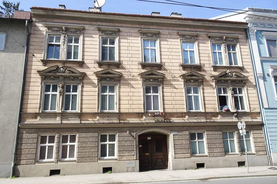 Stadthaus mitten in Linz mit derzeit 10 Kleinwohnungen und baubewilligtem Aufstockungsprojekt für zusätzlich 6 Wohnungen, Gewerbeobjekt-kauf, 4020 Linz(Stadt)