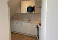 2-Zimmer-Dachgeschosswohnung mit Dachschräger, inkl. Komplettküche, Terrassen-Außerfläche und Kellerabteil - ALF52 Top1-45