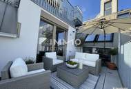 BEIM DONAUUFER: Erstbezug: Klimatisierte Dachgeschosswohnung mit ruhigem Hofbalkon