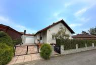 "Haus mit Garten, Pool, und Garage"