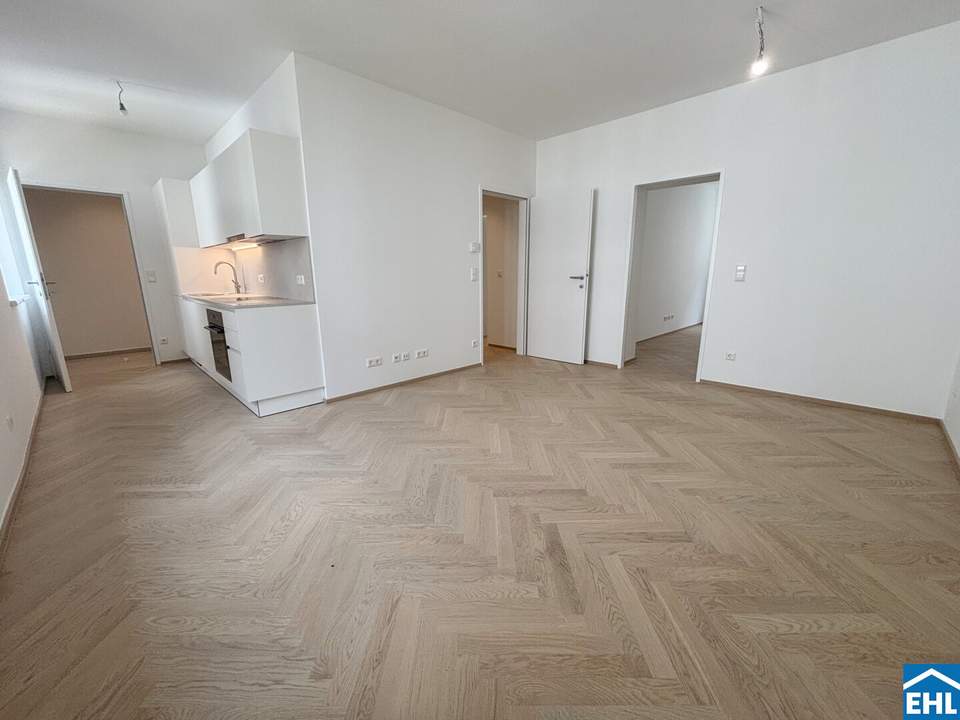 ERSTBEZUG nach Sanierung! 3 Zimmerwohnung nahe Hauptuniversität!