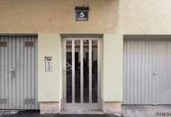 ERSTBEZUG nach Sanierung | 3 Zimmer + separate Küche | Tageslicht-Bad | Tischler-Küche mit Siemens Geräten | Freier Mietzins